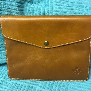 Patricia Nash accessory envelope case